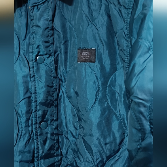 Vans Brickell Reversible Quilter Shirt Jacket - Picture 6 of 12